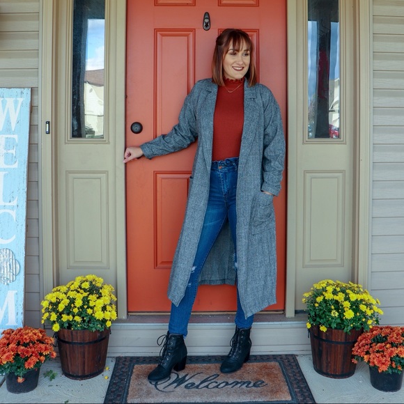 ❤️HP❤️Ruffle Turtleneck Sweater - Picture 5 of 8